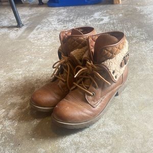 Brown boots